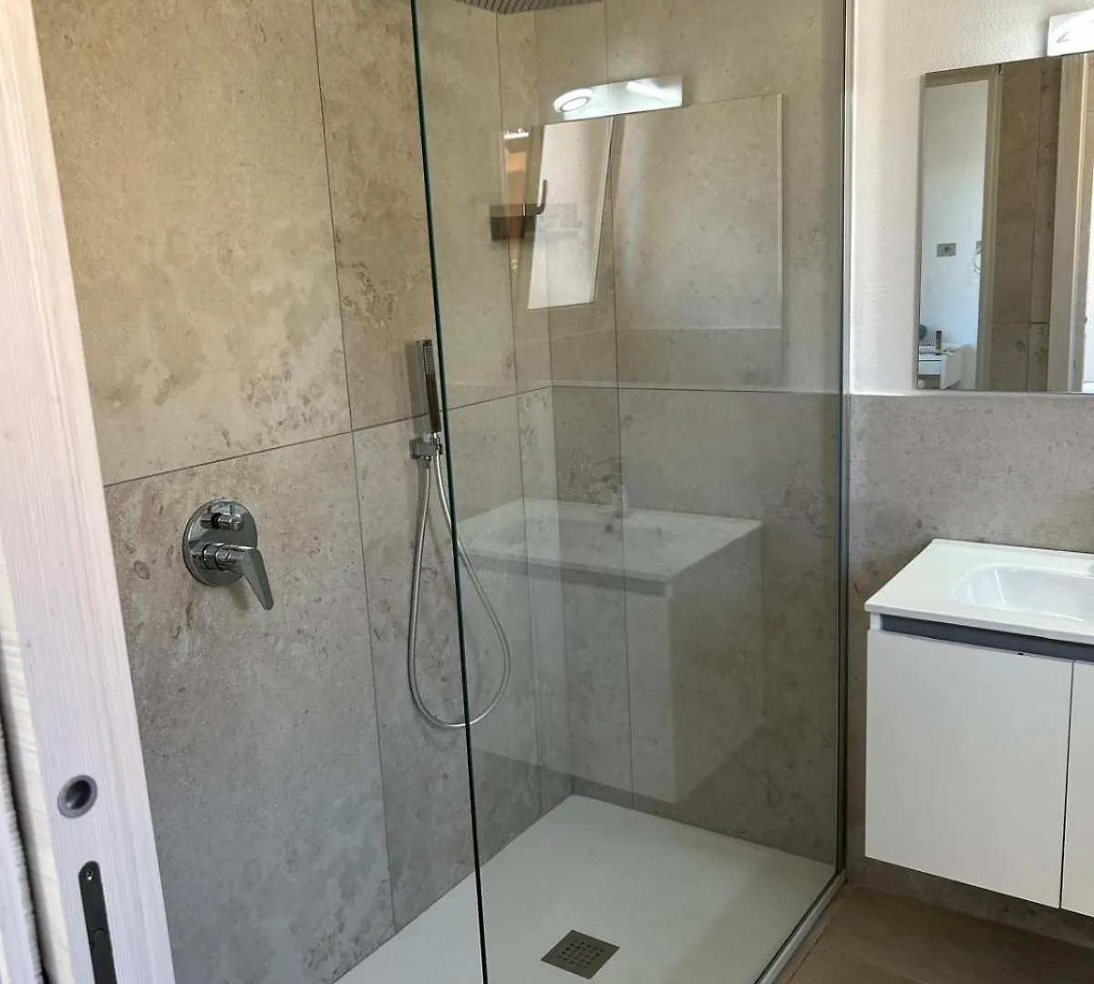 Taylor House Hotel Olbia Guest house